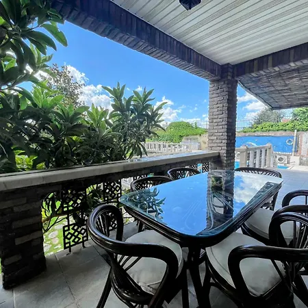 Doga Icinde Havuzlu Huzuru Villa Istanbul